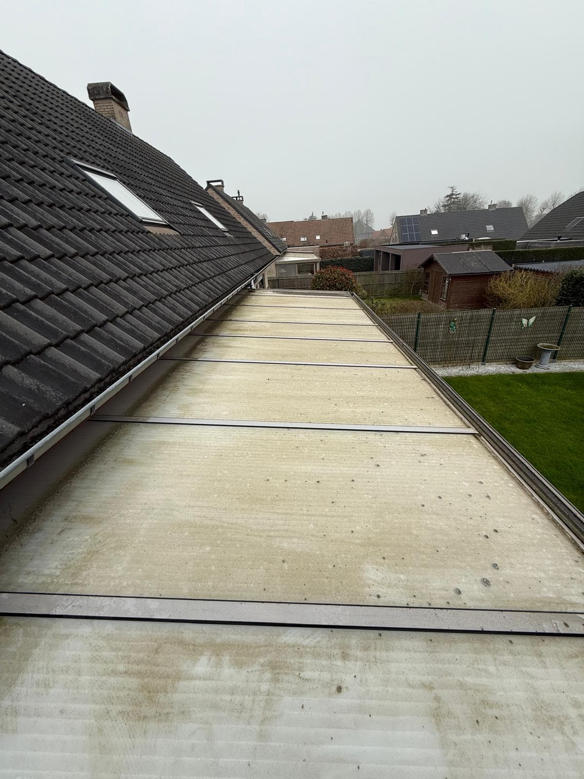 Verandadak in polycarbonaat, voor de reiniging